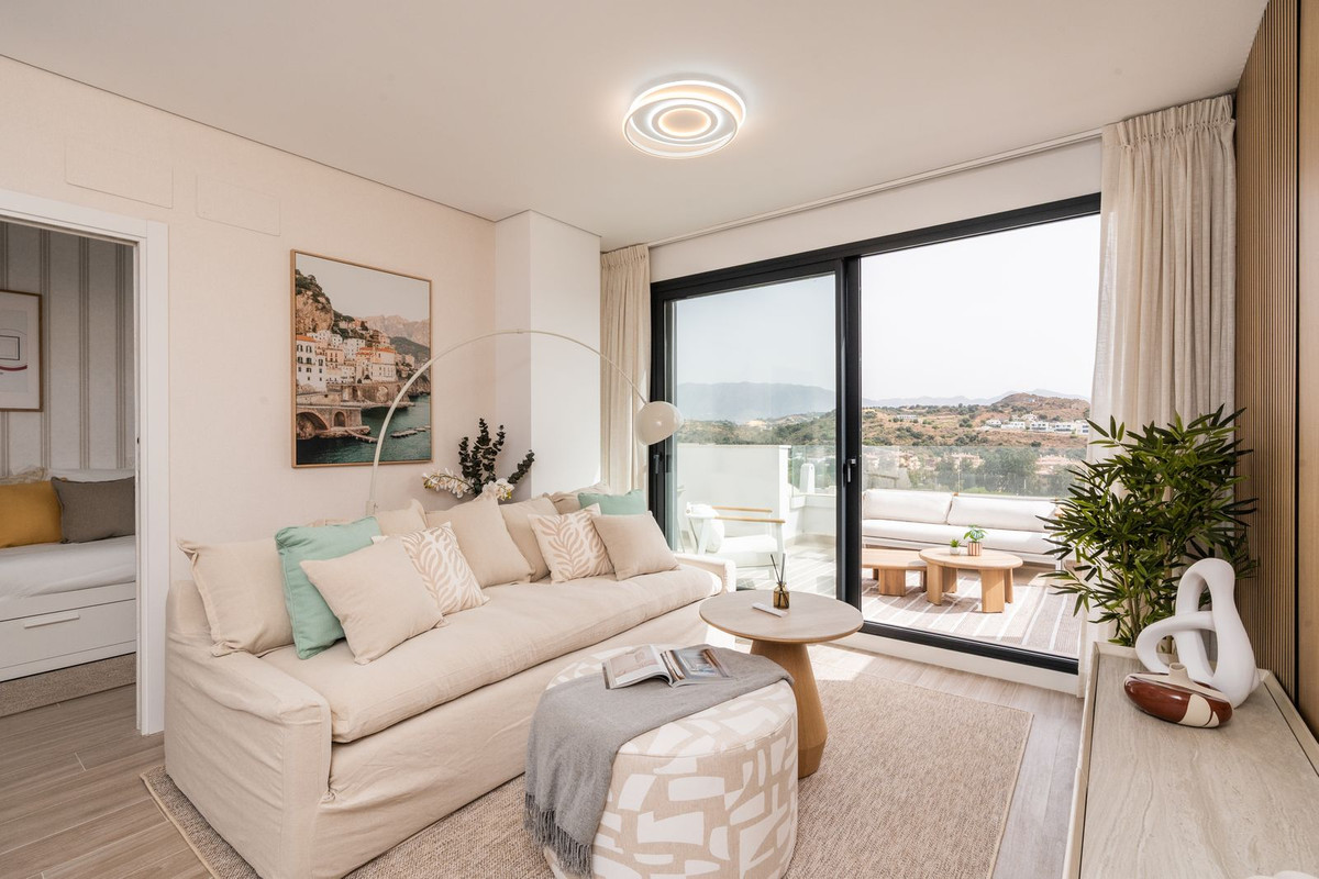 Se vende Apartamento Planta Media de 2 dormitorios en Costa Del Sol, Málaga, España