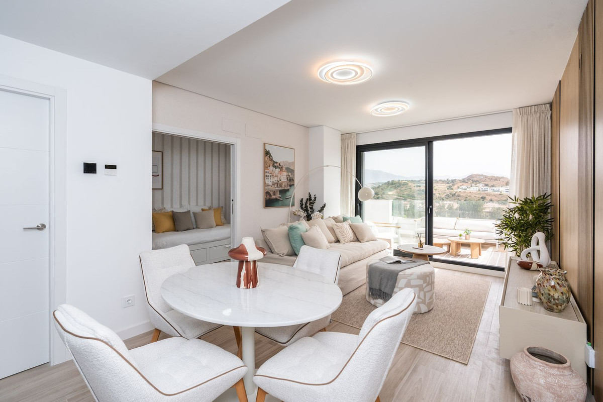 Se vende Apartamento Planta Media de 2 dormitorios en Costa Del Sol, Málaga, España