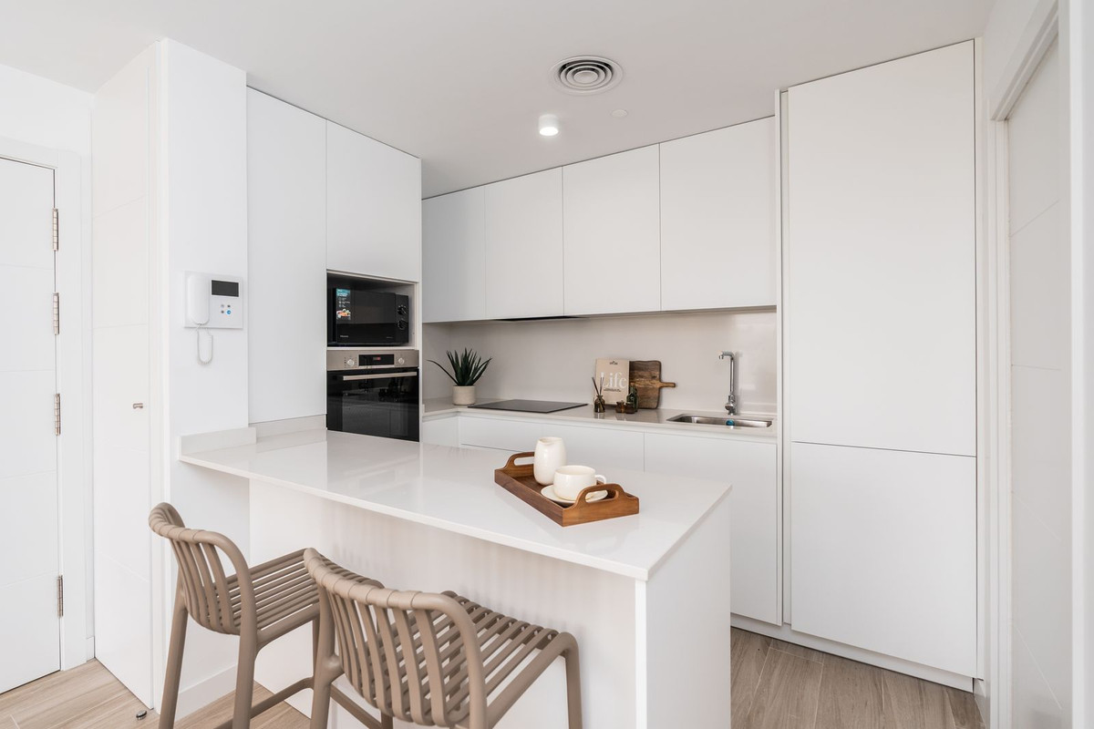 Se vende Apartamento Planta Media de 2 dormitorios en Costa Del Sol, Málaga, España