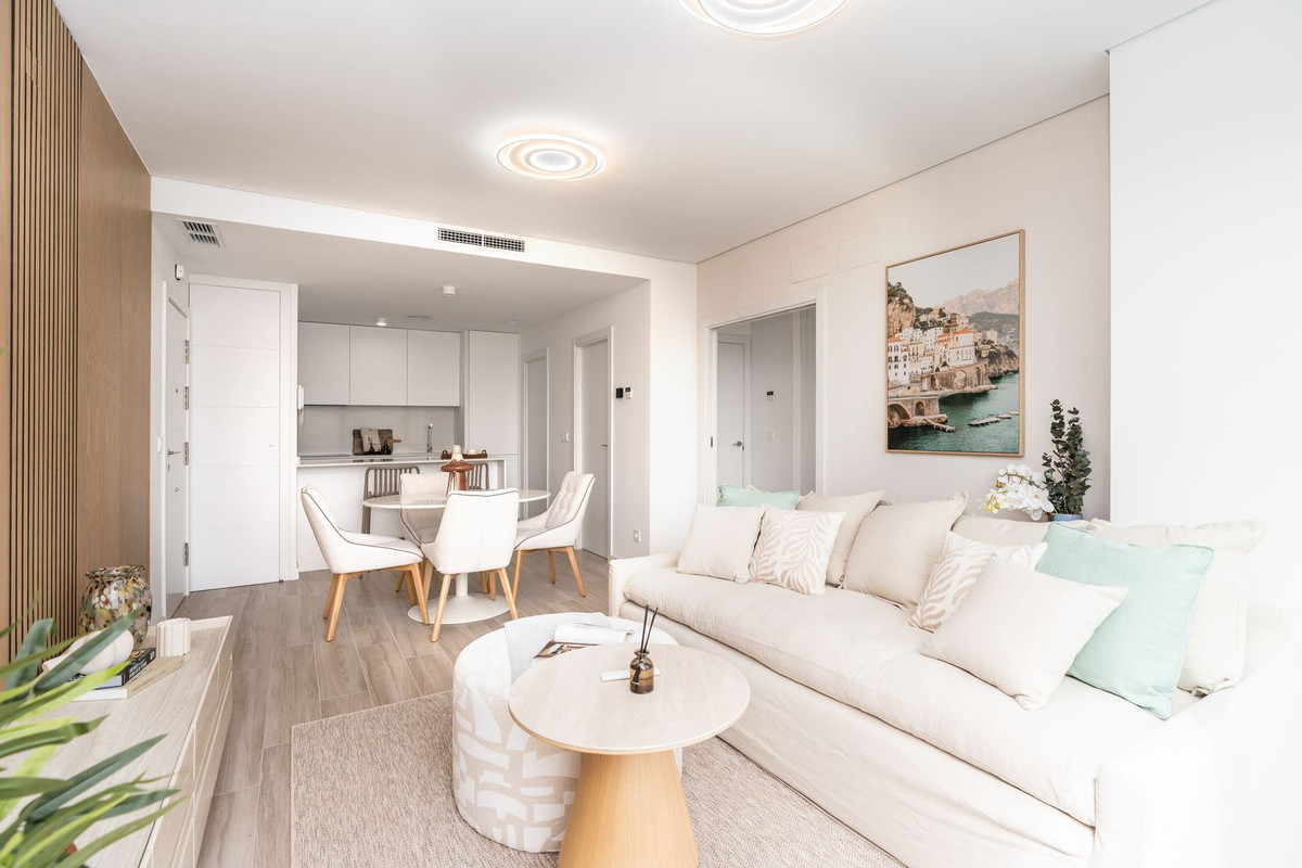 Se vende Apartamento Planta Media de 2 dormitorios en Costa Del Sol, Málaga, España