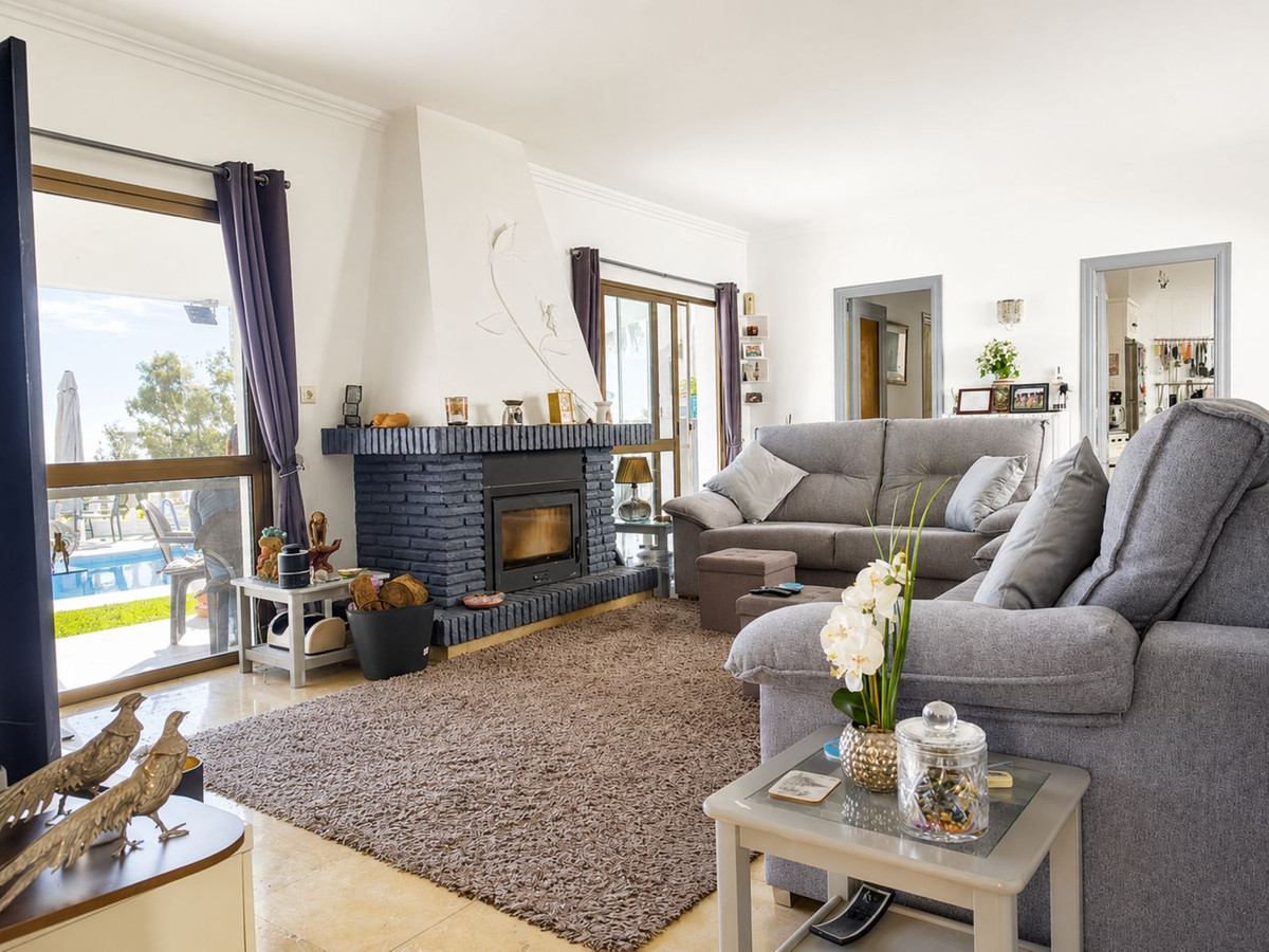 3 Bed Townhouse for sale in Benalmadena Costa Del Sol, Málaga, Spain