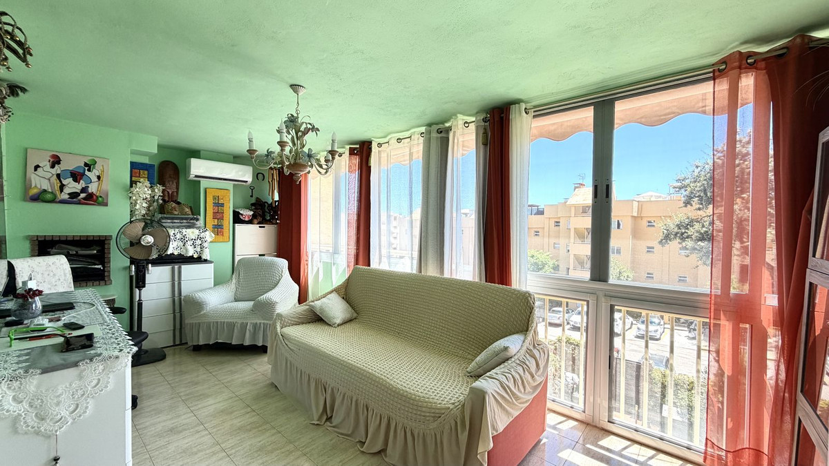 1 Bed Apartment for sale in Calahonda Costa Del Sol, Málaga, Spain