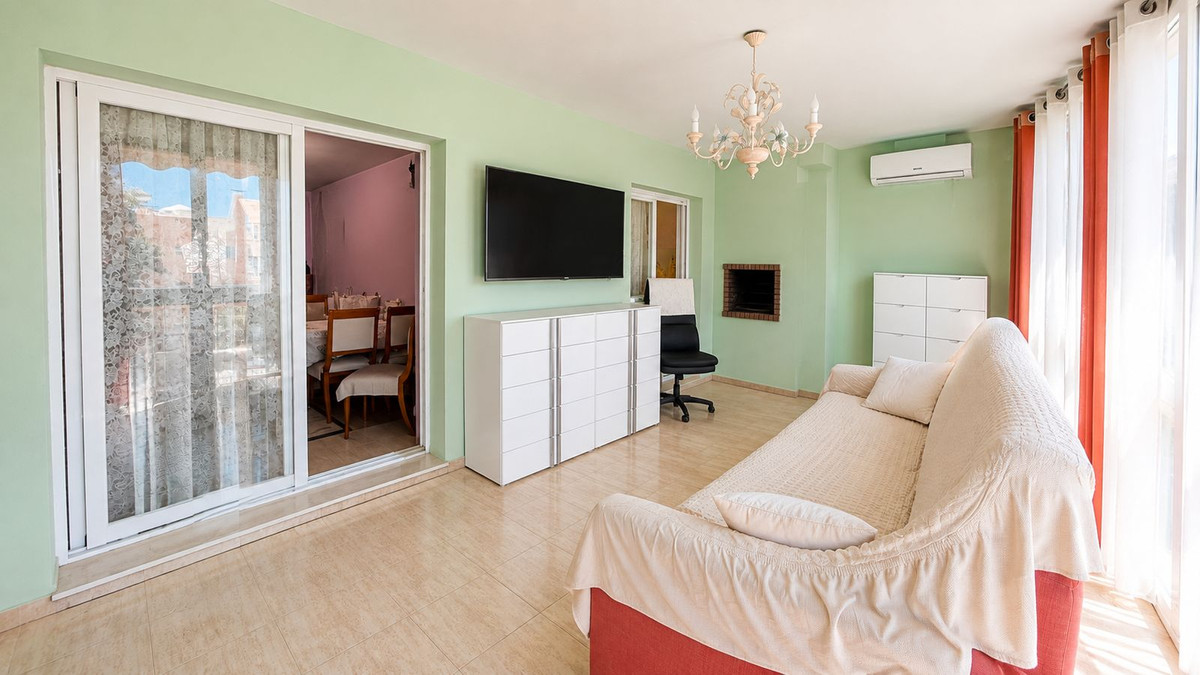 1 Bed Apartment for sale in Calahonda Costa Del Sol, Málaga, Spain