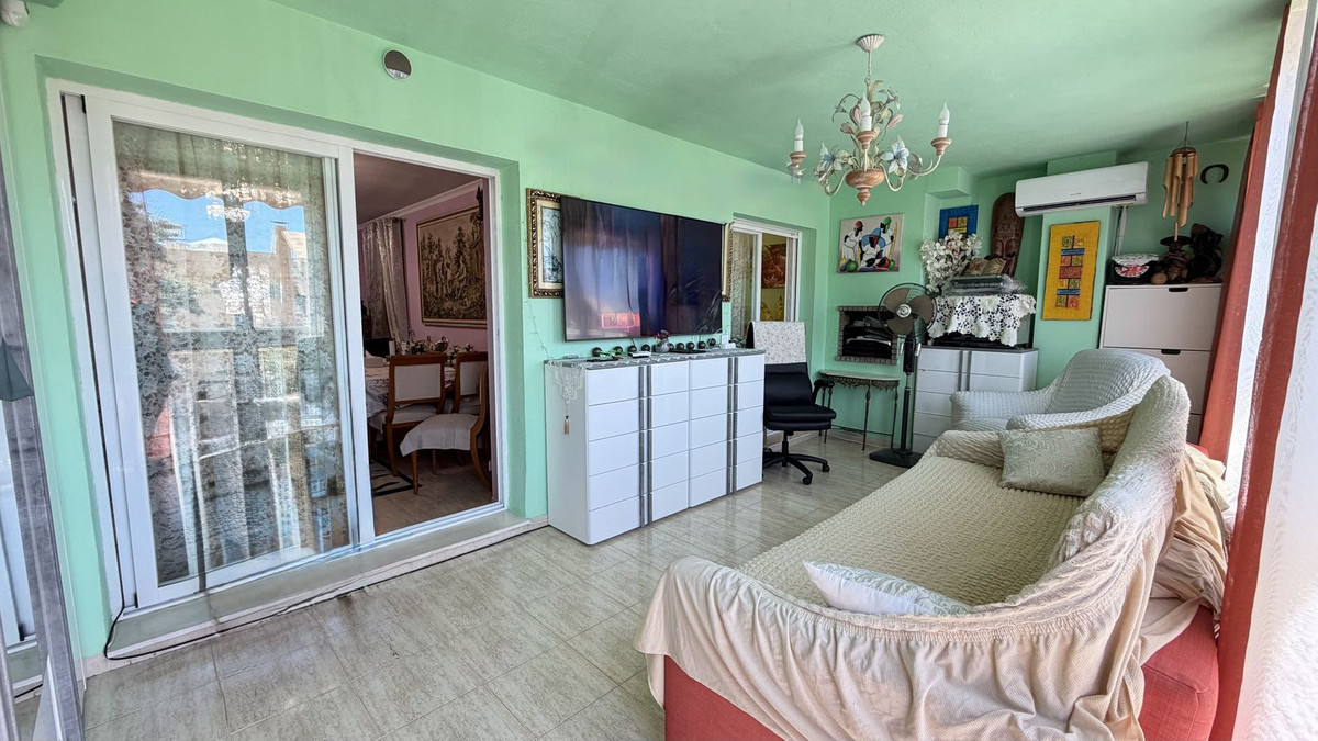 1 Bed Apartment for sale in Calahonda Costa Del Sol, Málaga, Spain
