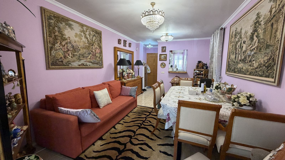 1 Bed Apartment for sale in Calahonda Costa Del Sol, Málaga, Spain