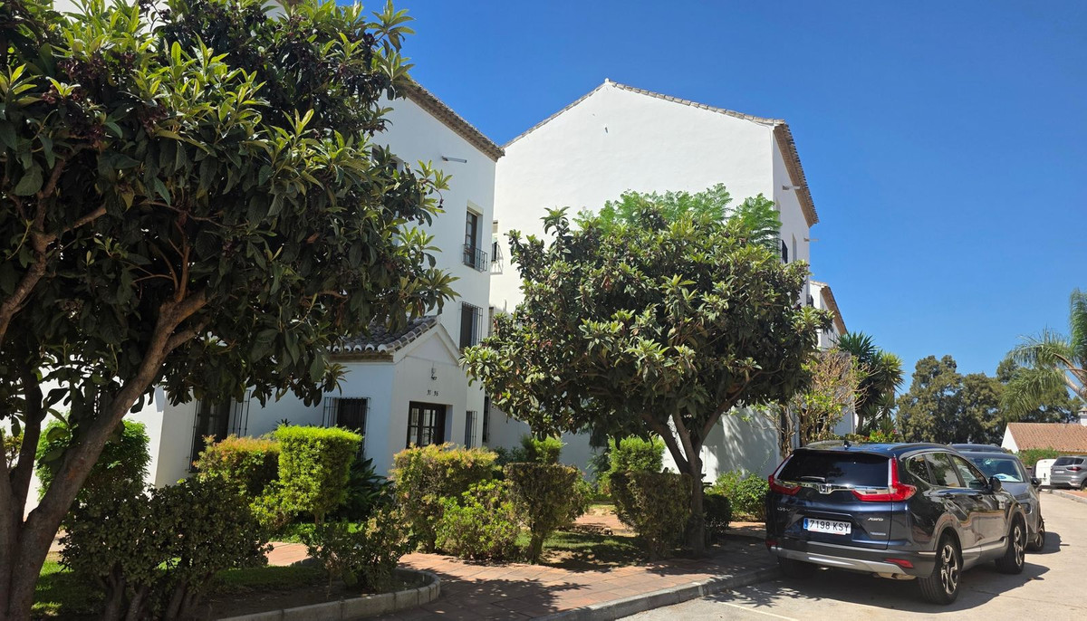 Se vende Pareada de 3 dormitorios en Costa Del Sol, Málaga, España