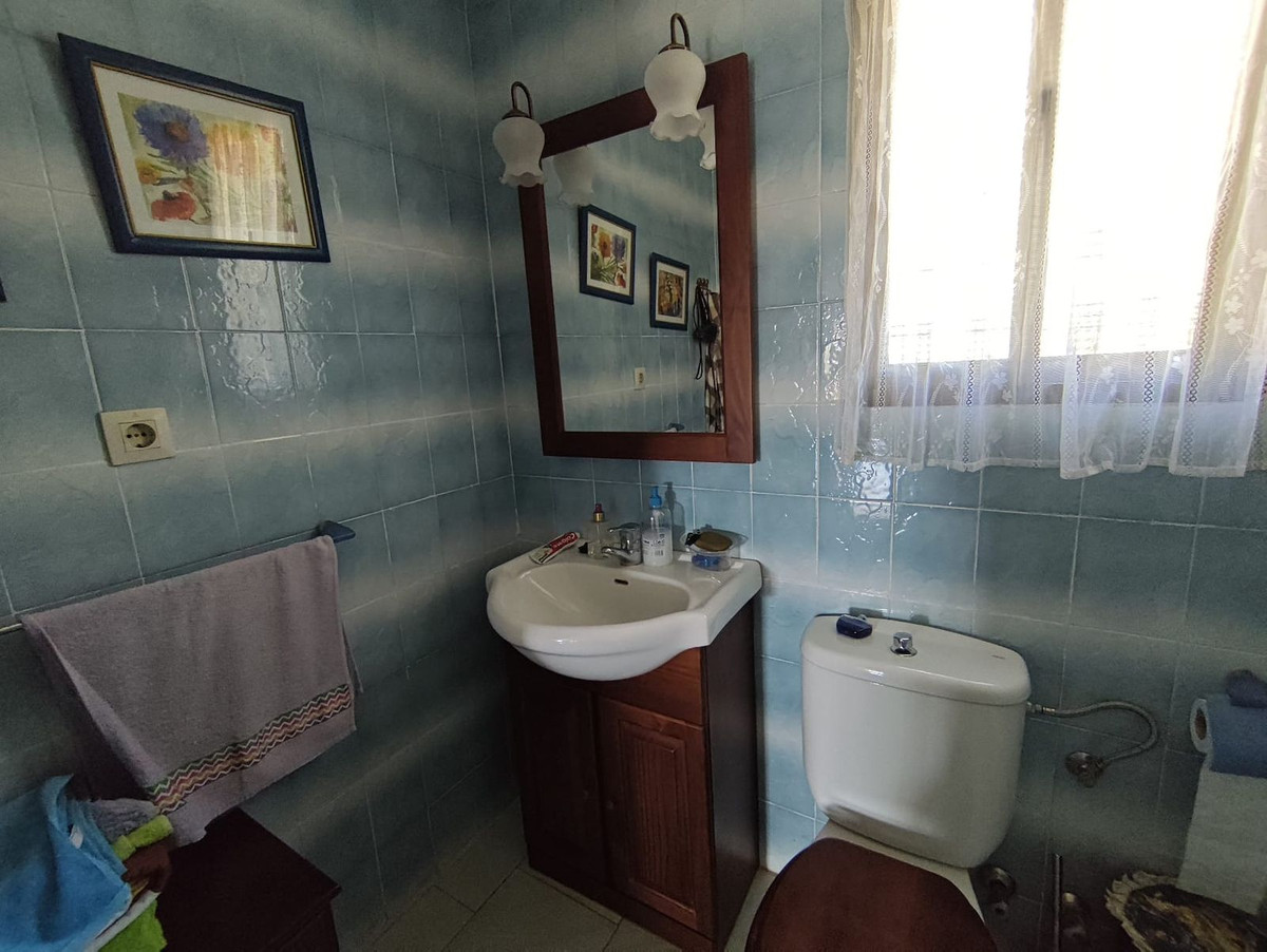 Se vende Villa - Chalet de 3 dormitorios en Costa Del Sol, Málaga, España