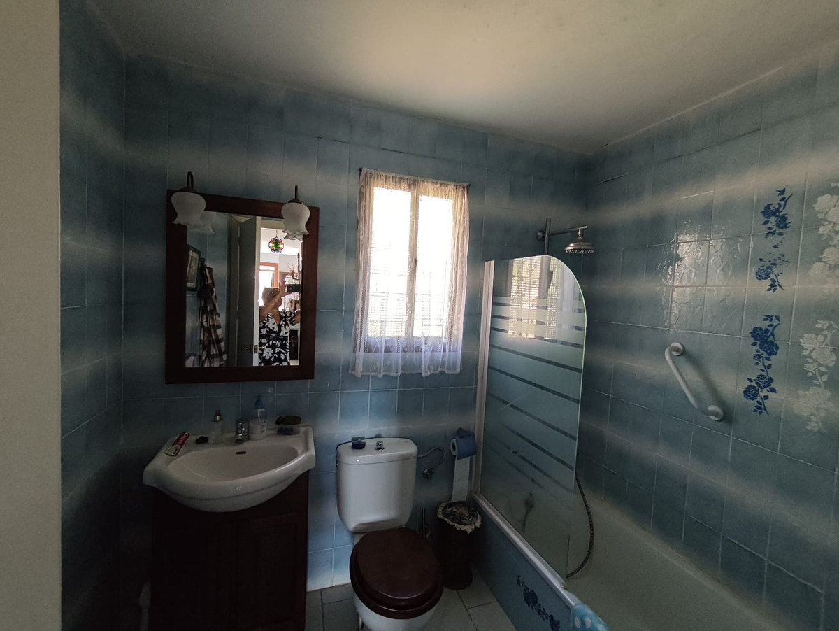 Se vende Villa - Chalet de 3 dormitorios en Costa Del Sol, Málaga, España