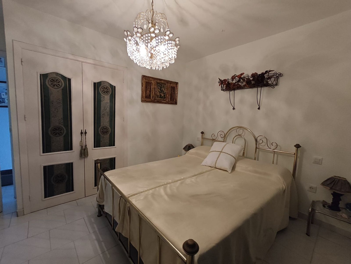 Se vende Villa - Chalet de 3 dormitorios en Costa Del Sol, Málaga, España