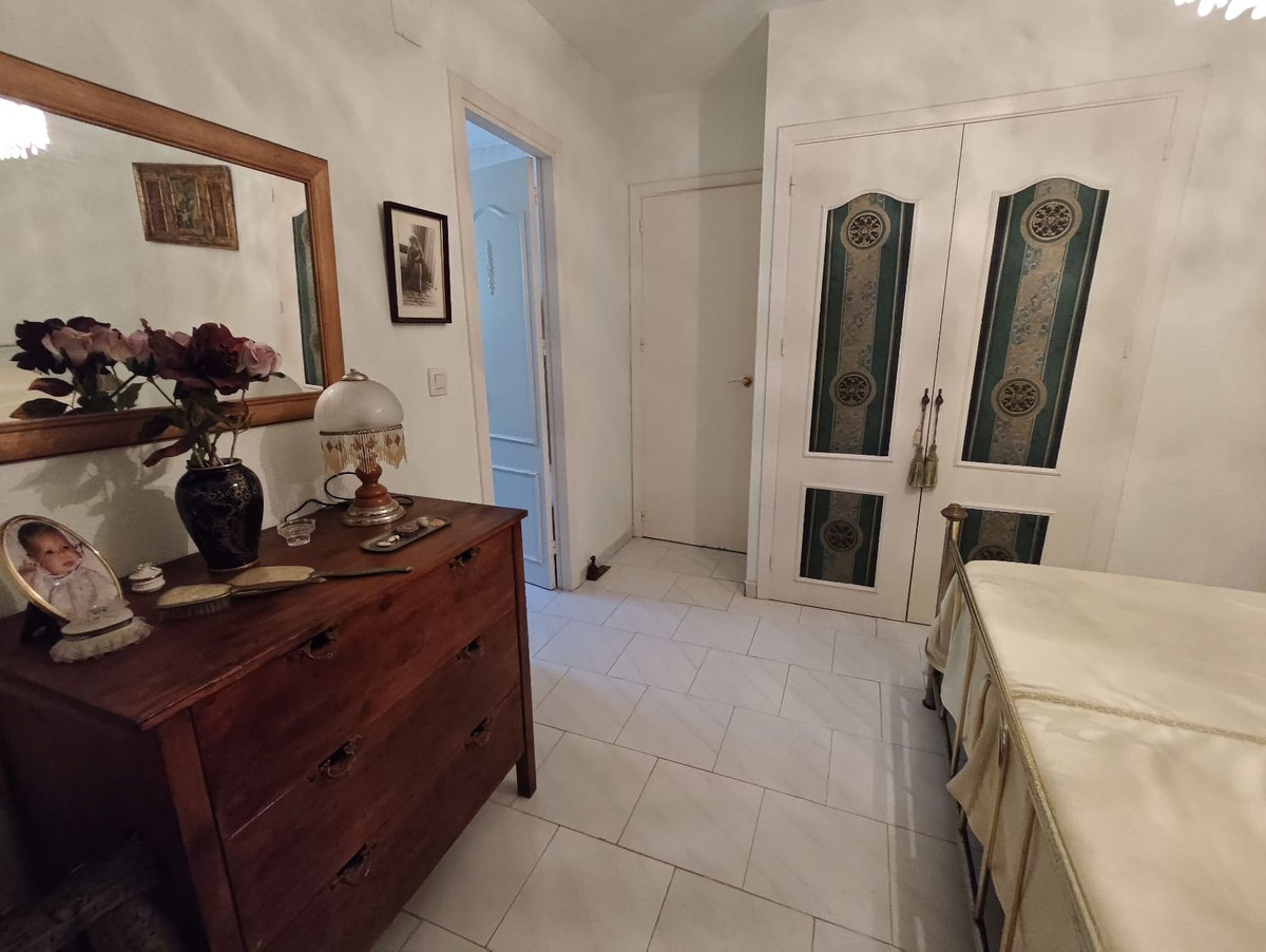 Se vende Villa - Chalet de 3 dormitorios en Costa Del Sol, Málaga, España