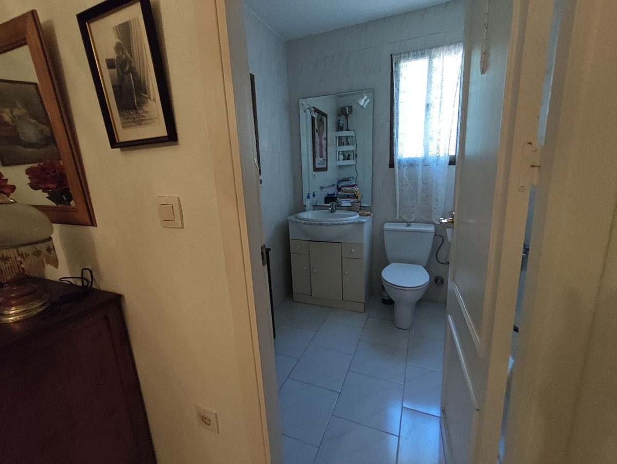 Se vende Villa - Chalet de 3 dormitorios en Costa Del Sol, Málaga, España