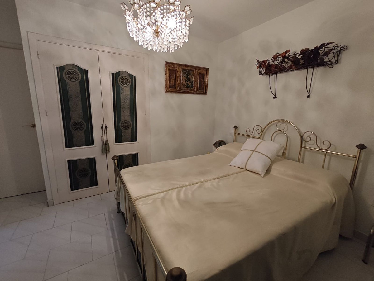 Se vende Villa - Chalet de 3 dormitorios en Costa Del Sol, Málaga, España