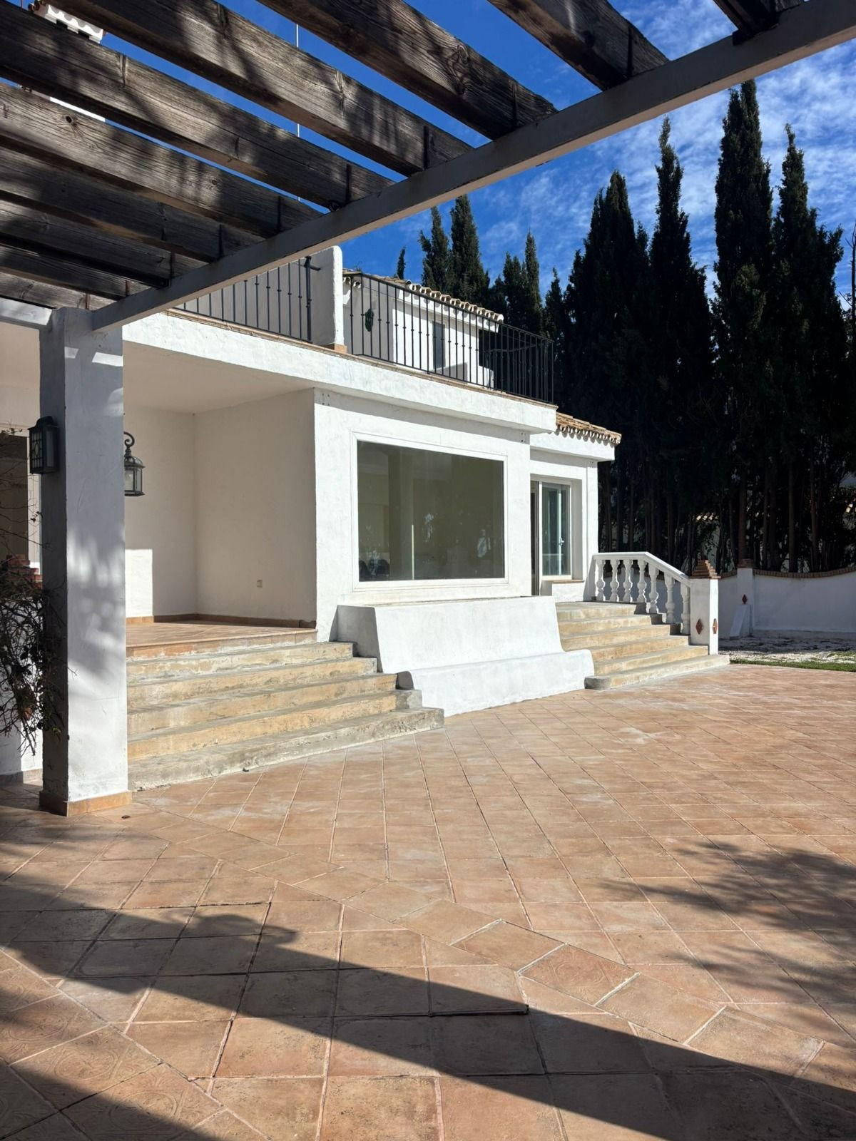 8 Bed Townhouse for sale in Ojén Costa Del Sol, Málaga, Spain