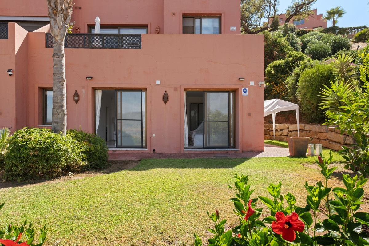 Se vende Apartamento Planta Baja de 2 dormitorios en Costa Del Sol, Málaga, España