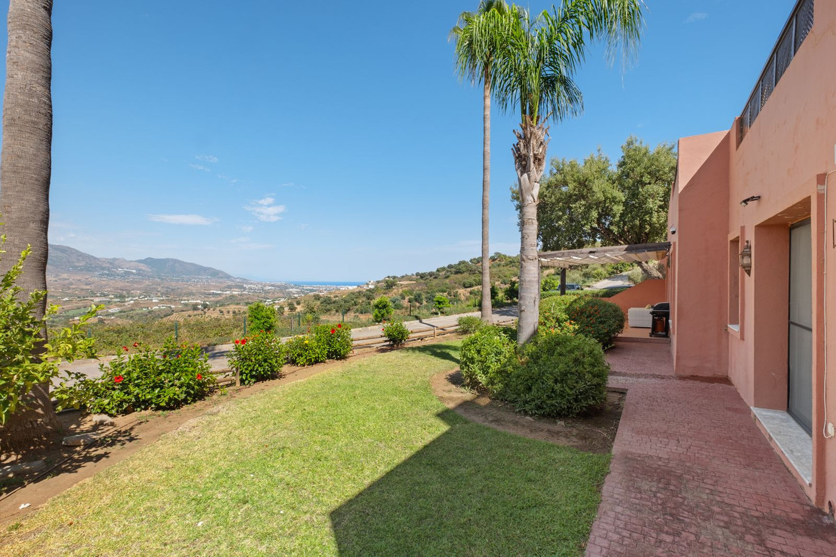 Se vende Apartamento Planta Baja de 2 dormitorios en Costa Del Sol, Málaga, España