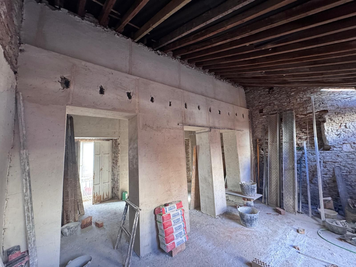 Se vende Edificio residencial  en Costa Del Sol, Málaga, España