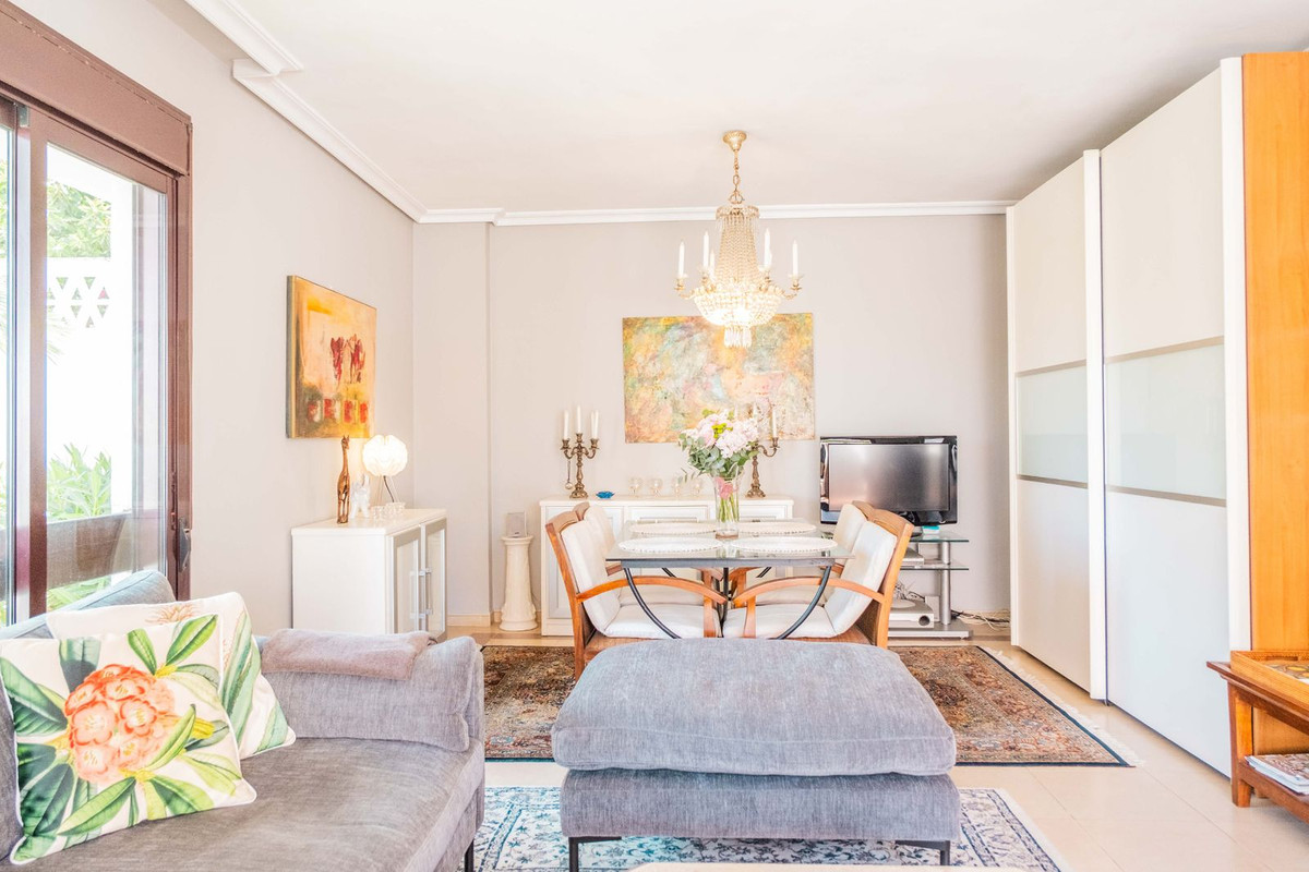 Se vende Apartamento Planta Media de 1 dormitorios en Costa Del Sol, Málaga, España