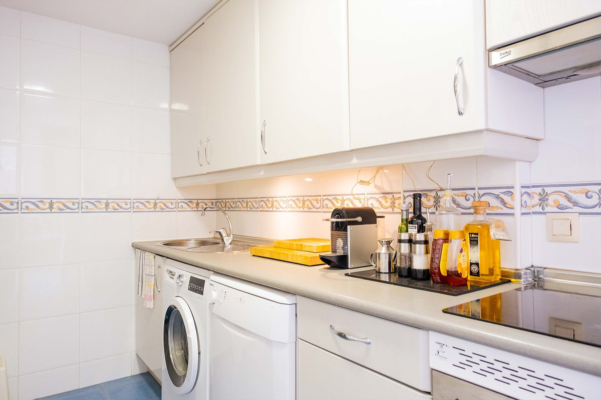 Se vende Apartamento Planta Media de 1 dormitorios en Costa Del Sol, Málaga, España