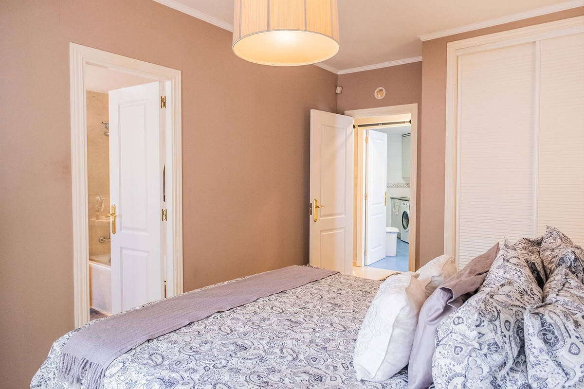 Se vende Apartamento Planta Media de 1 dormitorios en Costa Del Sol, Málaga, España