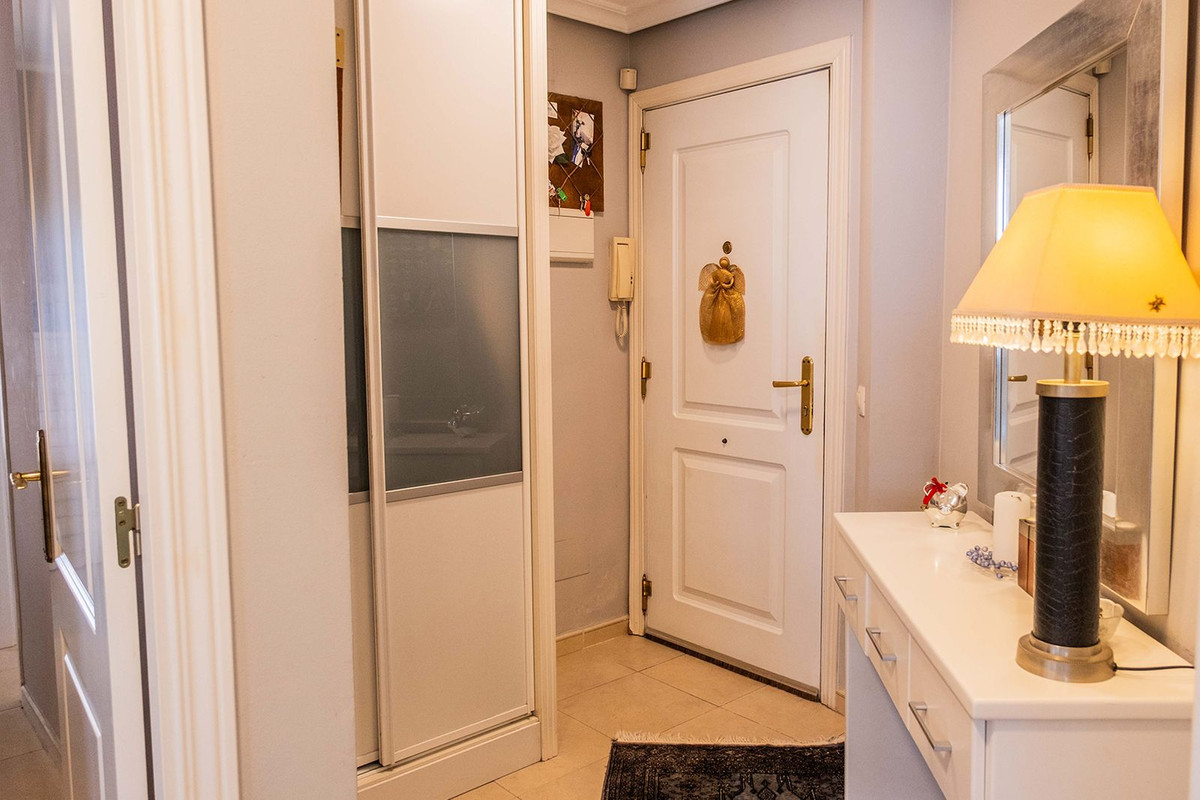 Se vende Apartamento Planta Media de 1 dormitorios en Costa Del Sol, Málaga, España
