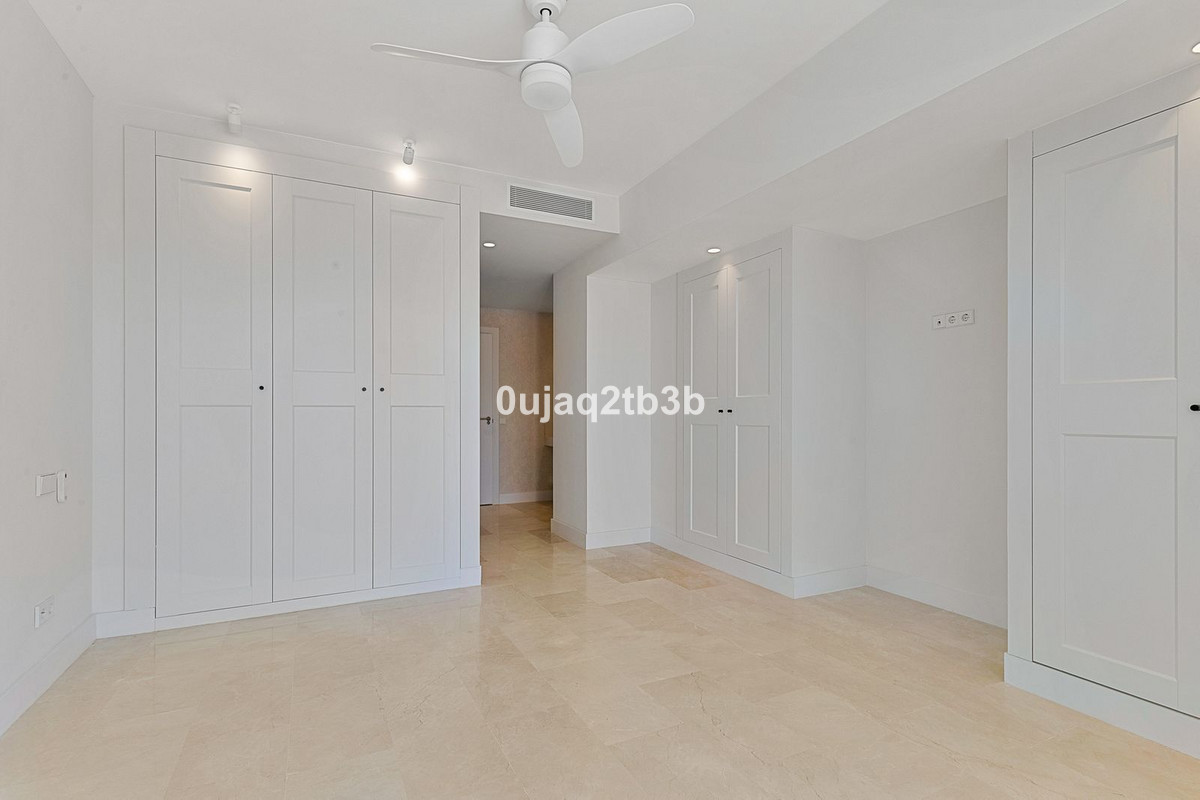 3 Bed Apartment for sale in Marbella Costa Del Sol, Málaga, Spain