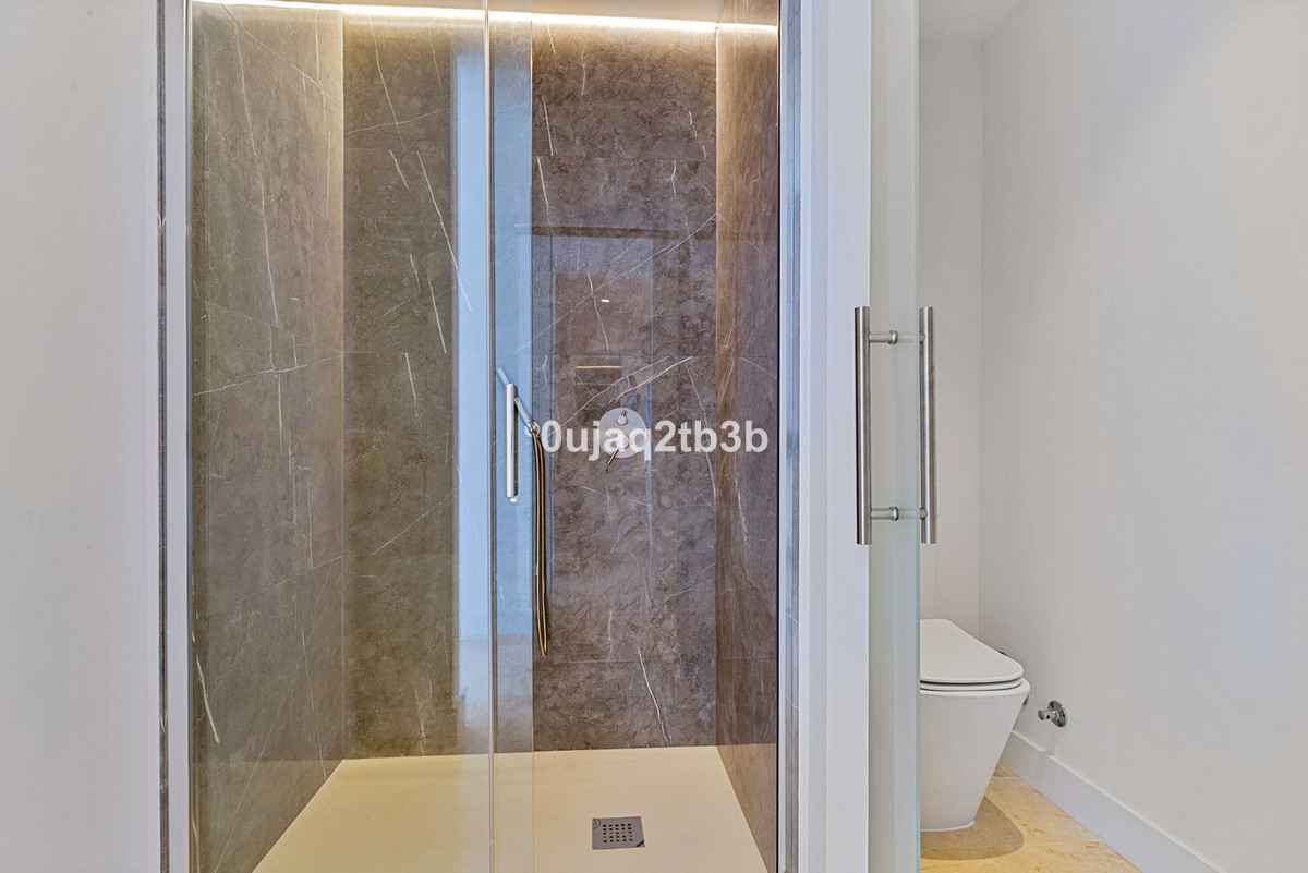 3 Bed Apartment for sale in Marbella Costa Del Sol, Málaga, Spain