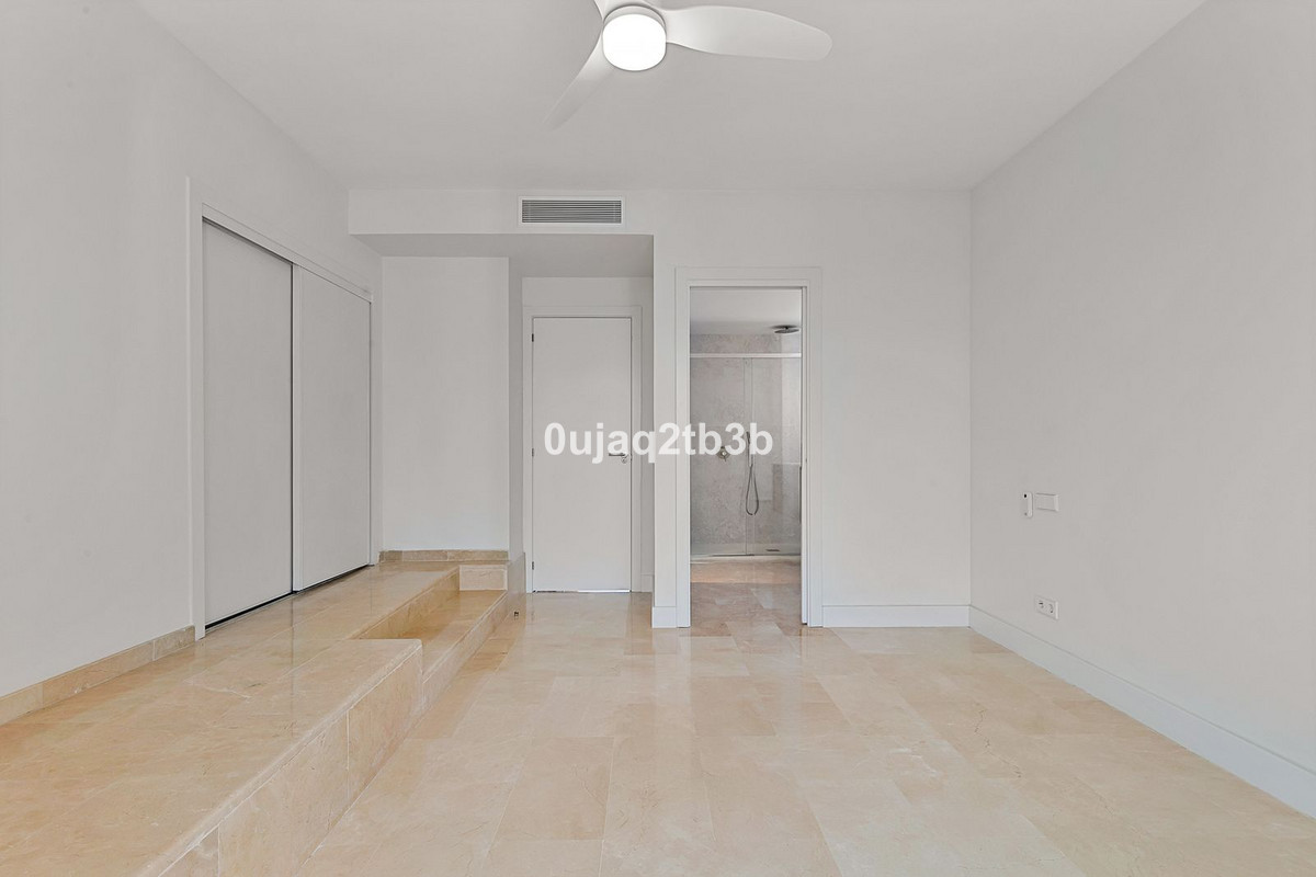 3 Bed Apartment for sale in Marbella Costa Del Sol, Málaga, Spain