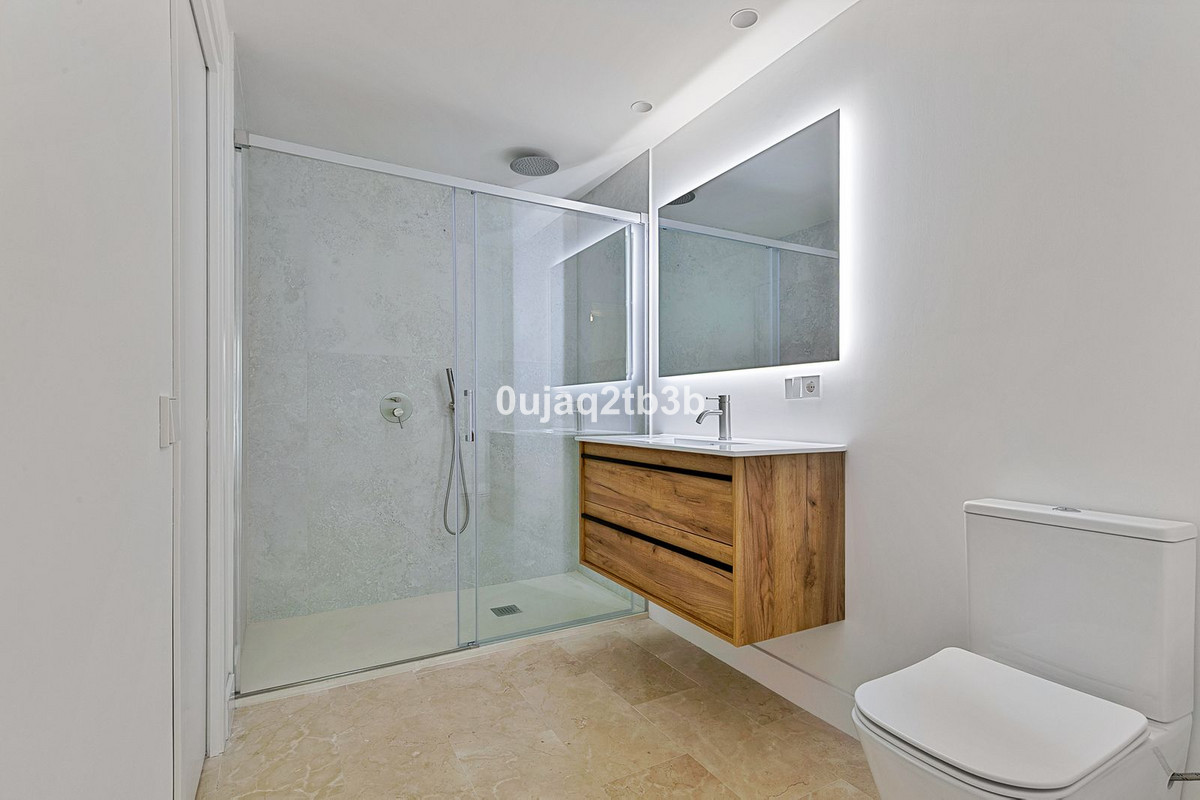3 Bed Apartment for sale in Marbella Costa Del Sol, Málaga, Spain