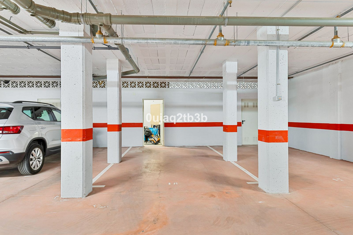 Se vende Apartamento Planta Media de 2 dormitorios en Costa Del Sol, Málaga, España