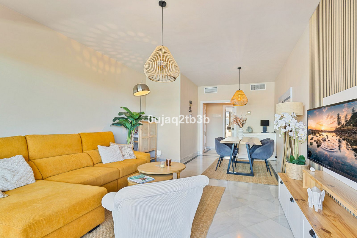 Se vende Apartamento Planta Media de 2 dormitorios en Costa Del Sol, Málaga, España