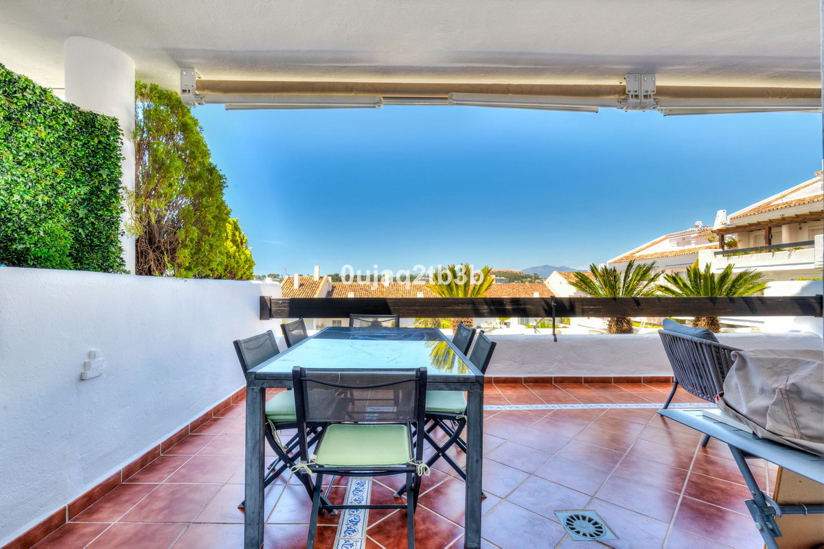 Se vende Apartamento Planta Media de 2 dormitorios en Costa Del Sol, Málaga, España
