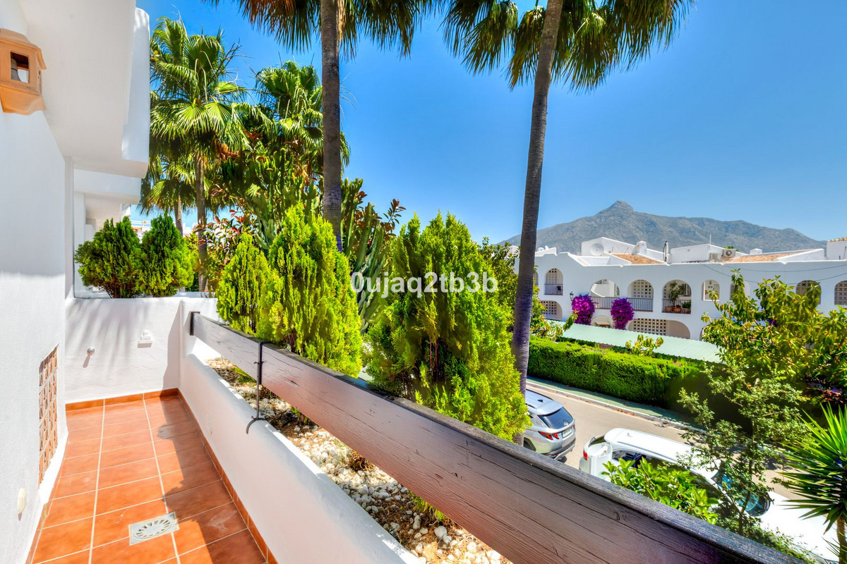 Se vende Apartamento Planta Media de 2 dormitorios en Costa Del Sol, Málaga, España