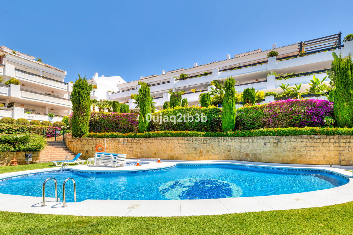 Se vende Apartamento Planta Media de 2 dormitorios en Costa Del Sol, Málaga, España