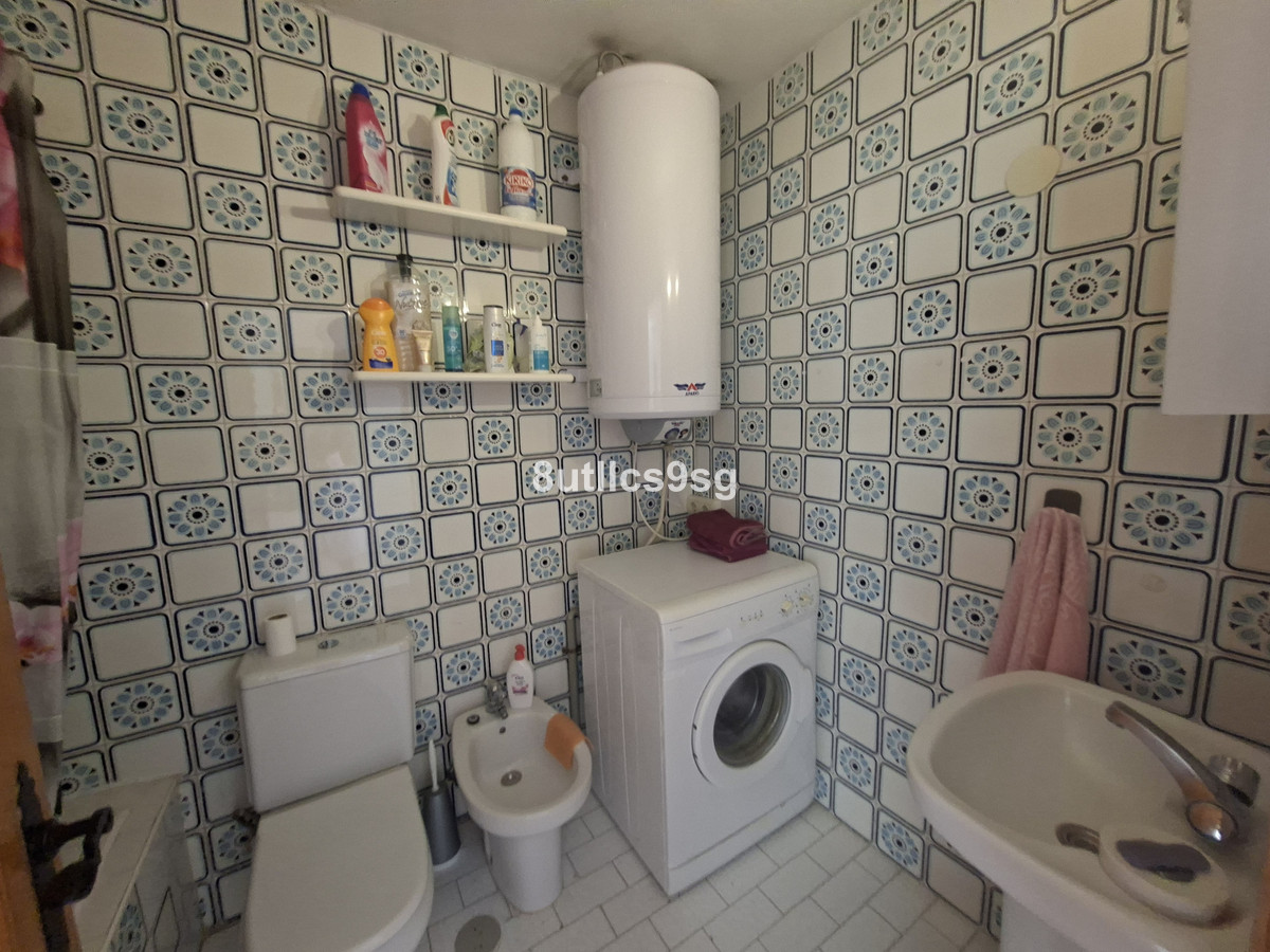 Se vende Villa - Chalet de 2 dormitorios en Costa Del Sol, Málaga, España