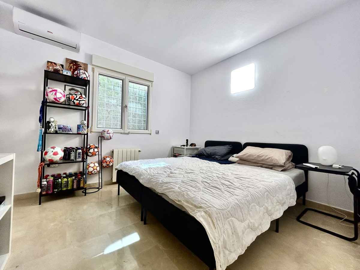 Se vende Villa - Chalet de 3 dormitorios en Costa Blanca, Alicante, España