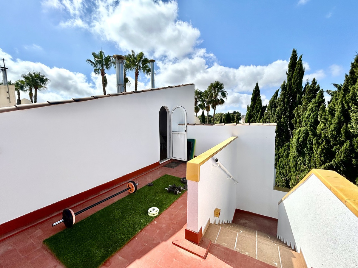 Se vende Villa - Chalet de 3 dormitorios en Costa Blanca, Alicante, España