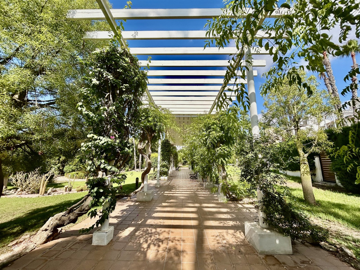 Se vende Villa - Chalet de 3 dormitorios en Costa Blanca, Alicante, España