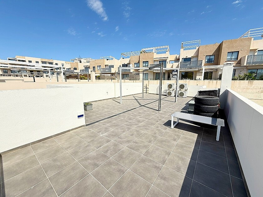 Se vende Villa - Chalet de 3 dormitorios en Costa Blanca, Alicante, España