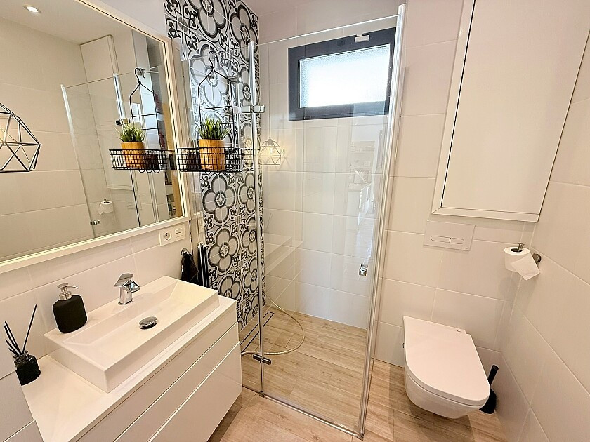 Se vende Villa - Chalet de 3 dormitorios en Costa Blanca, Alicante, España
