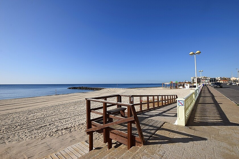 2 Bed Apartment for sale in Playa De Los Locos Costa Blanca, Alicante, Spain