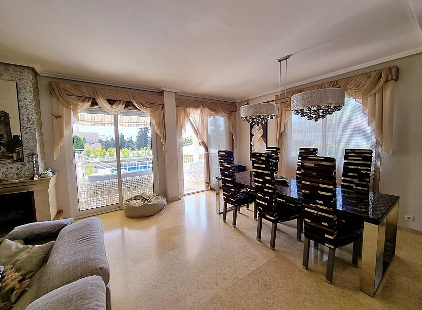 Se vende Villa - Chalet de 5 dormitorios en Costa Blanca, Alicante, España