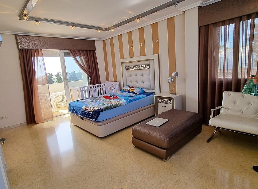 Se vende Villa - Chalet de 5 dormitorios en Costa Blanca, Alicante, España