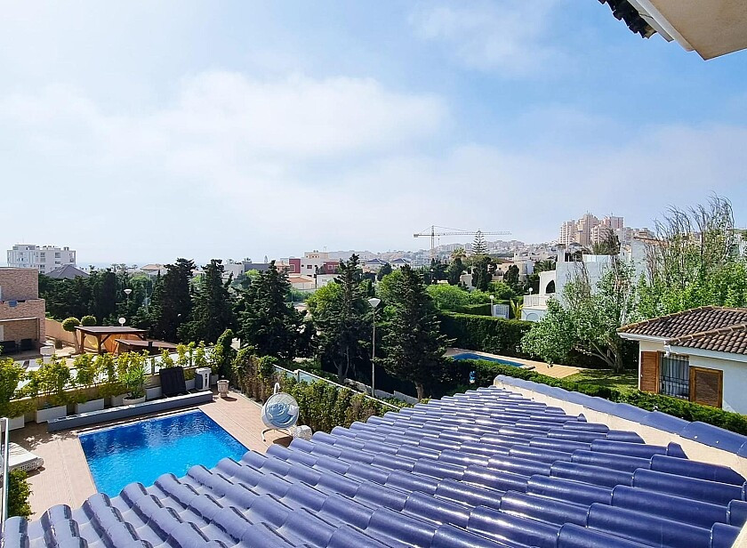 Se vende Villa - Chalet de 5 dormitorios en Costa Blanca, Alicante, España