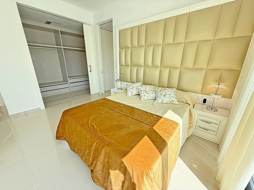Se vende Villa - Chalet de 5 dormitorios en Costa Blanca, Alicante, España