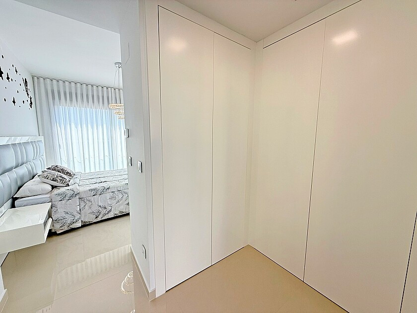 Se vende Villa - Chalet de 5 dormitorios en Costa Blanca, Alicante, España