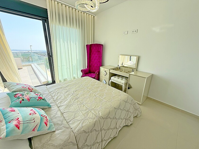 Se vende Villa - Chalet de 5 dormitorios en Costa Blanca, Alicante, España