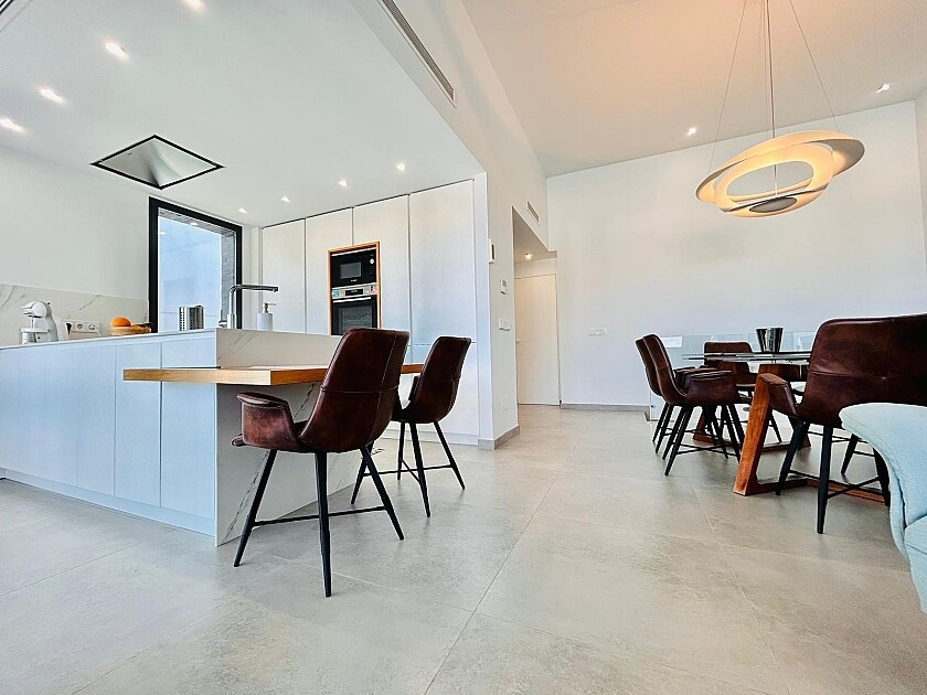 Se vende Villa - Chalet de 3 dormitorios en Costa Blanca, Alicante, España