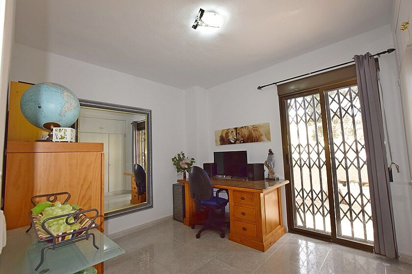Se vende Villa - Chalet de 6 dormitorios en Costa Blanca, Alicante, España