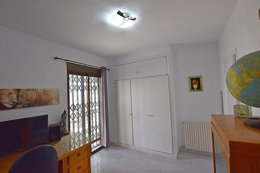 Se vende Villa - Chalet de 6 dormitorios en Costa Blanca, Alicante, España