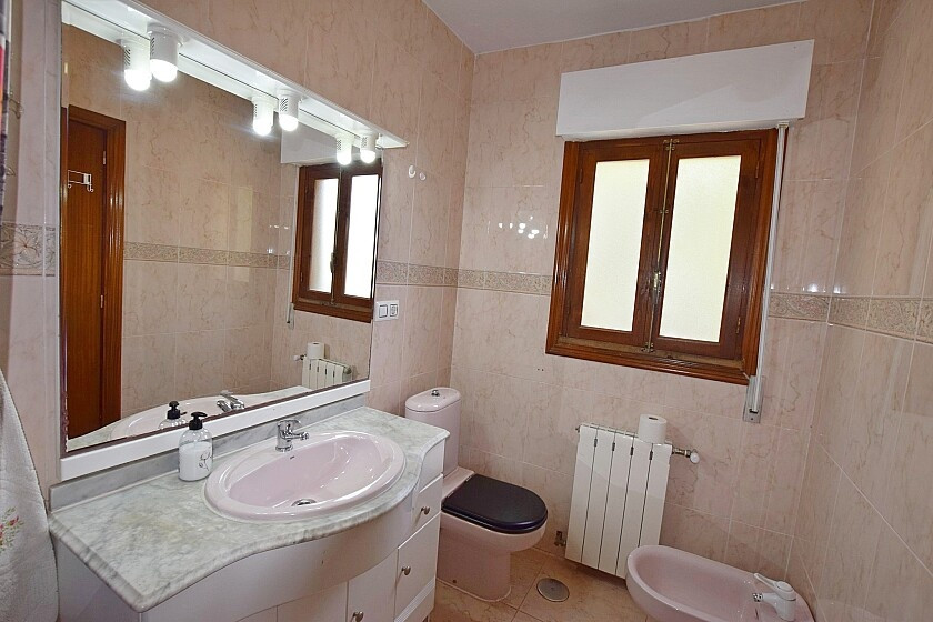 Se vende Villa - Chalet de 6 dormitorios en Costa Blanca, Alicante, España